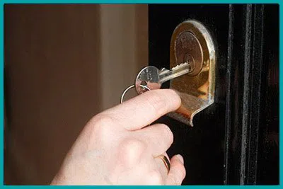 Top Locksmith Services Manor, TX 512-600-4342 - 7-door-unlock